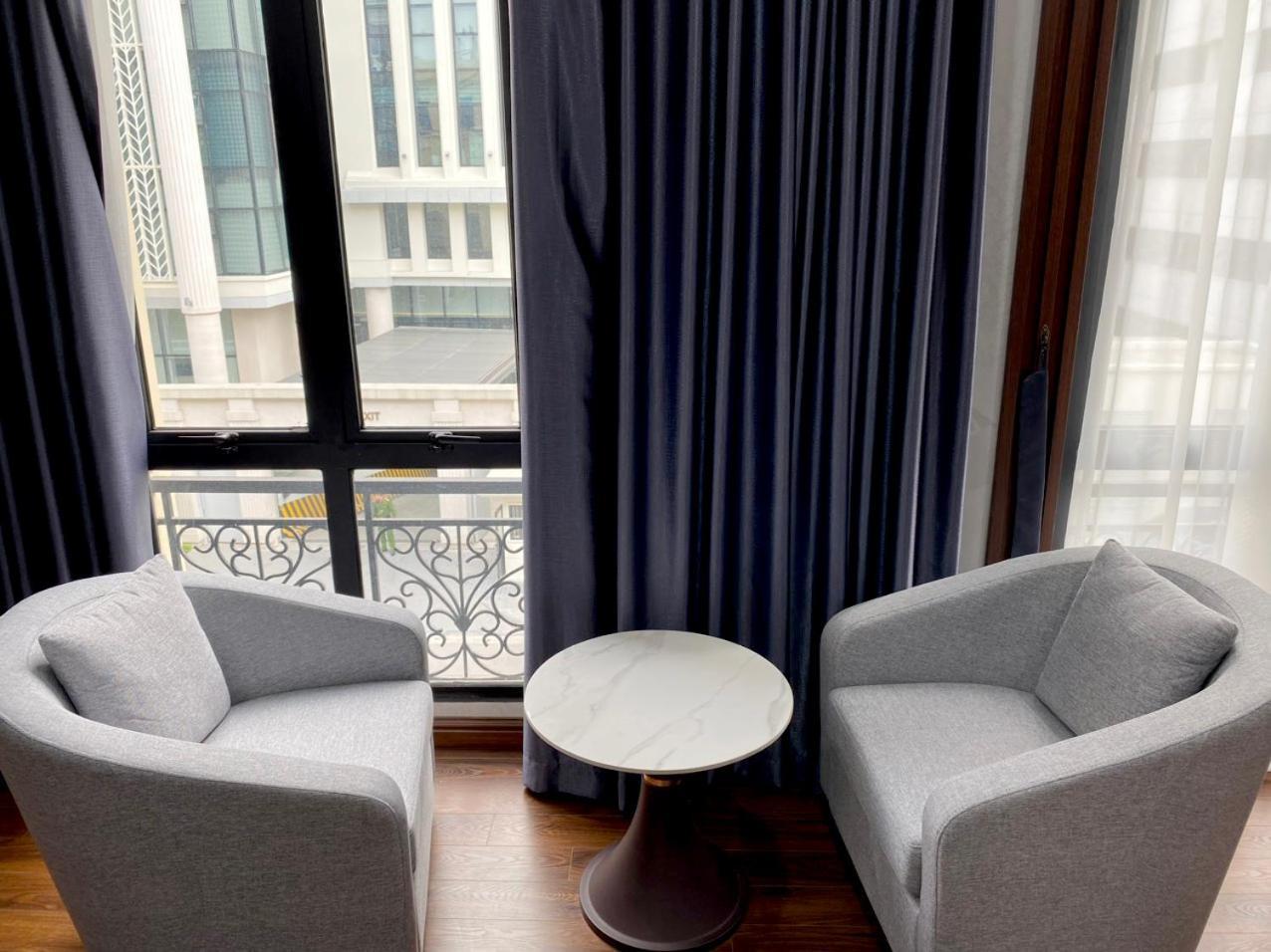 NguyẽN QuyèN Hotel Ханой Екстериор снимка
