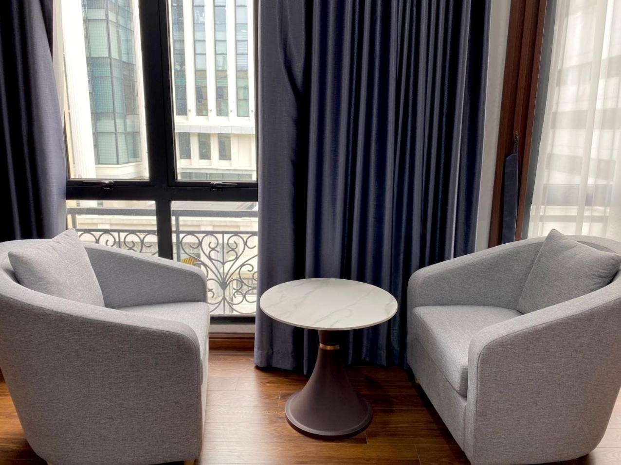 NguyẽN QuyèN Hotel Ханой Екстериор снимка